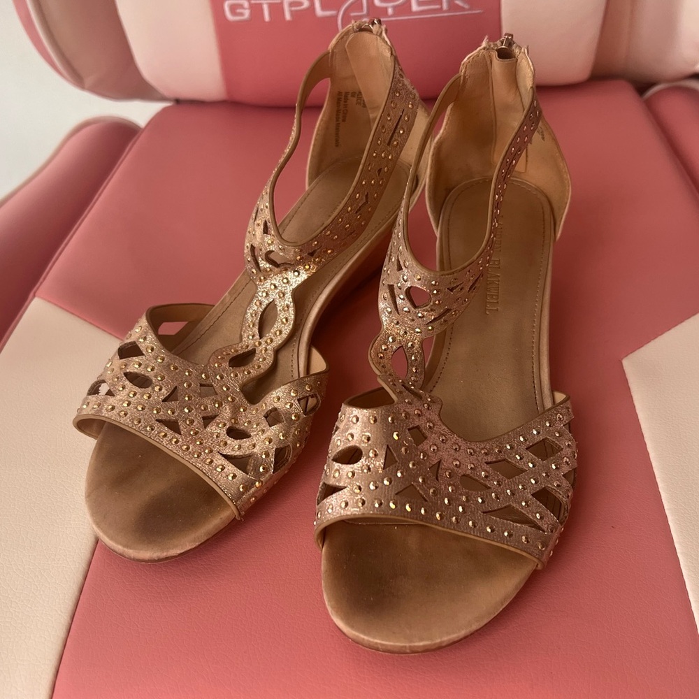 Gold heels ✨